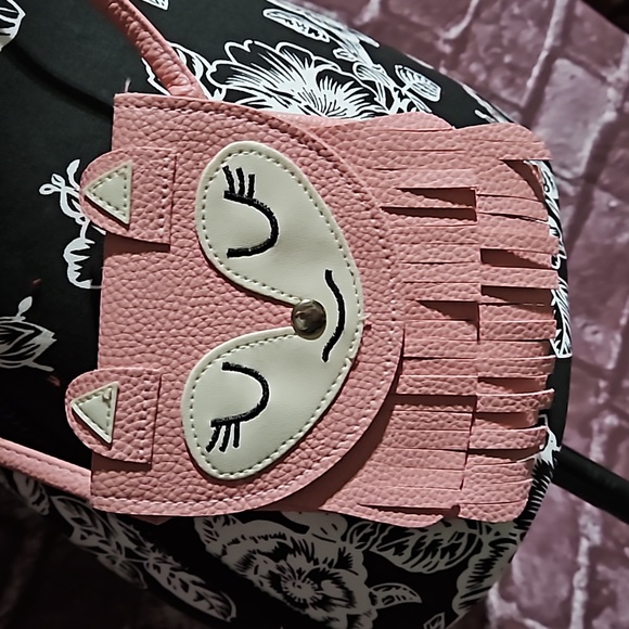 Novelty 🎁 Pink & White Fox Crossbody Bag. - Picture 4 of 11